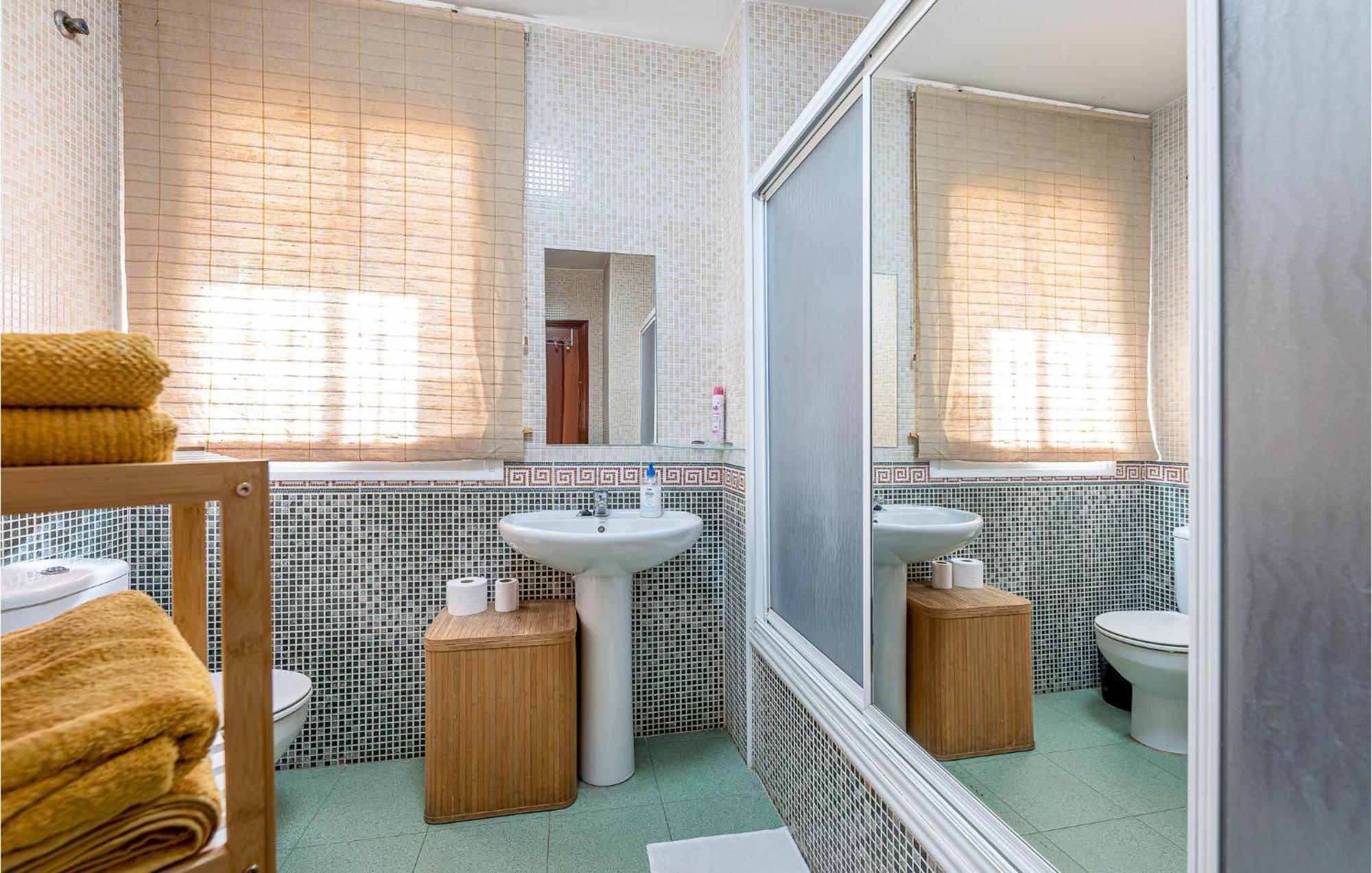 Gorgeous Apartment In Torrox With Wifi Екстер'єр фото